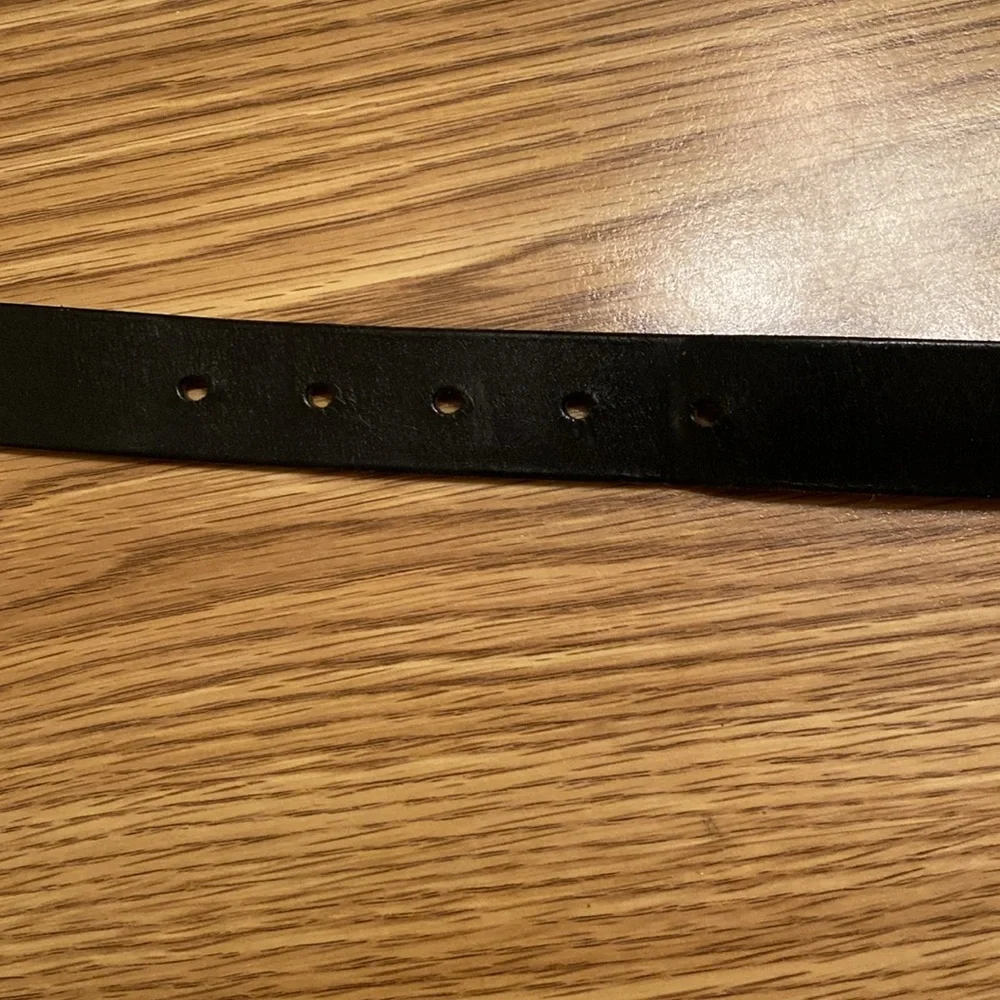 Gap Kids leather belt. Size: Kids L. Color: Black